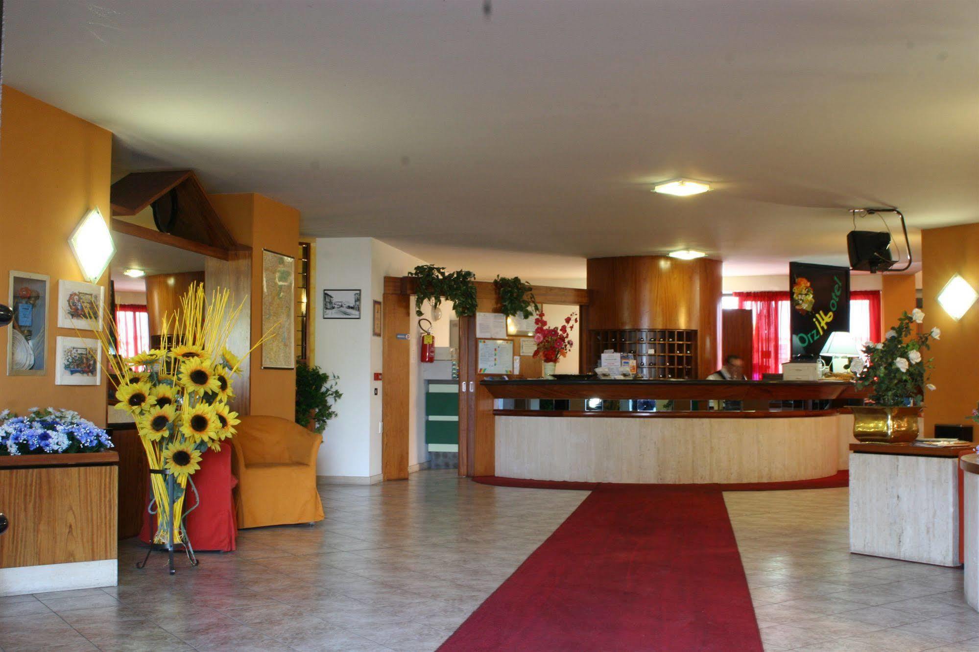 Orzihotel Orzivecchi Exterior photo
